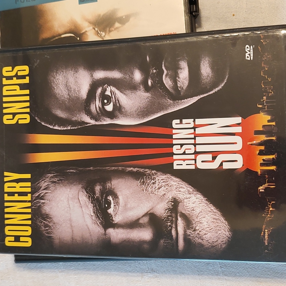 5 DVDs - Picture 4 of 7